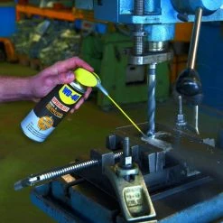 WD-40 Produits D'entretien Huile De Coupe 400ml 9 WD-40 Produits D'entretien Huile De Coupe 400ml -Pulvérisateur de peinture Soldes Boutique huile de coupe 400ml 2